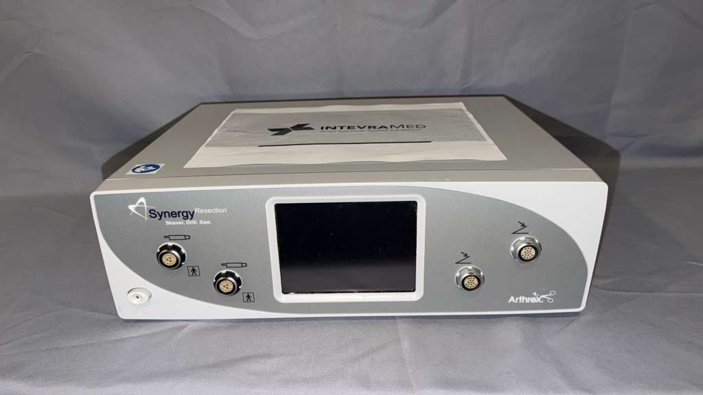 Arthrex AR-8305 Synergy Shaver Console & AR-8330H Shaver with buttons